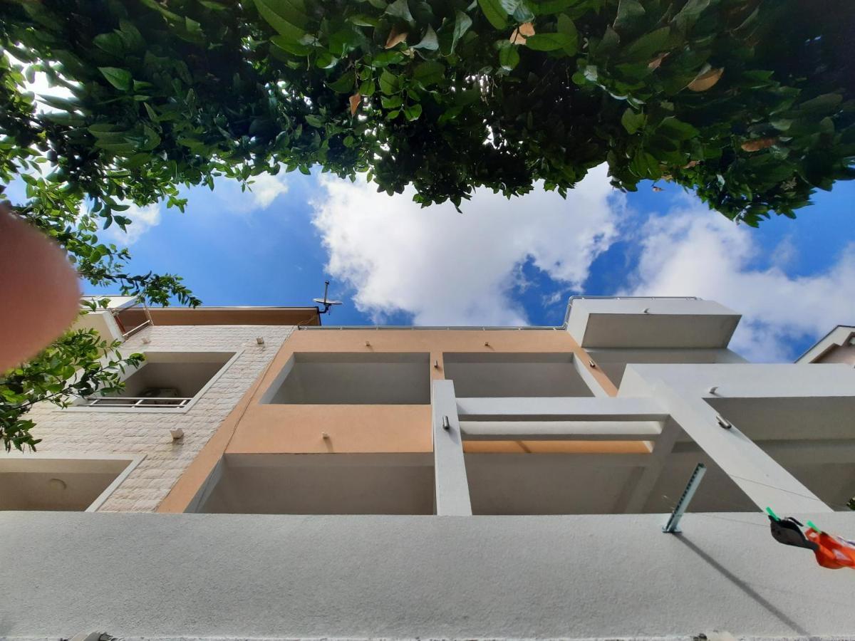Studio Apartments Jupo Ulcinj Buitenkant foto