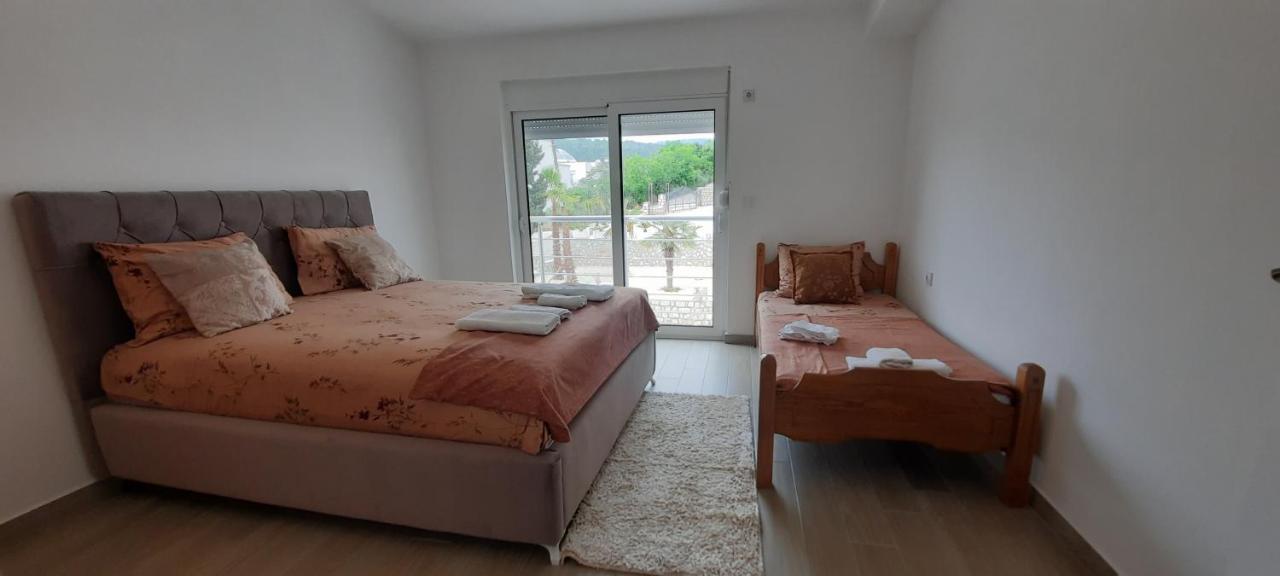 Studio Apartments Jupo Ulcinj Buitenkant foto