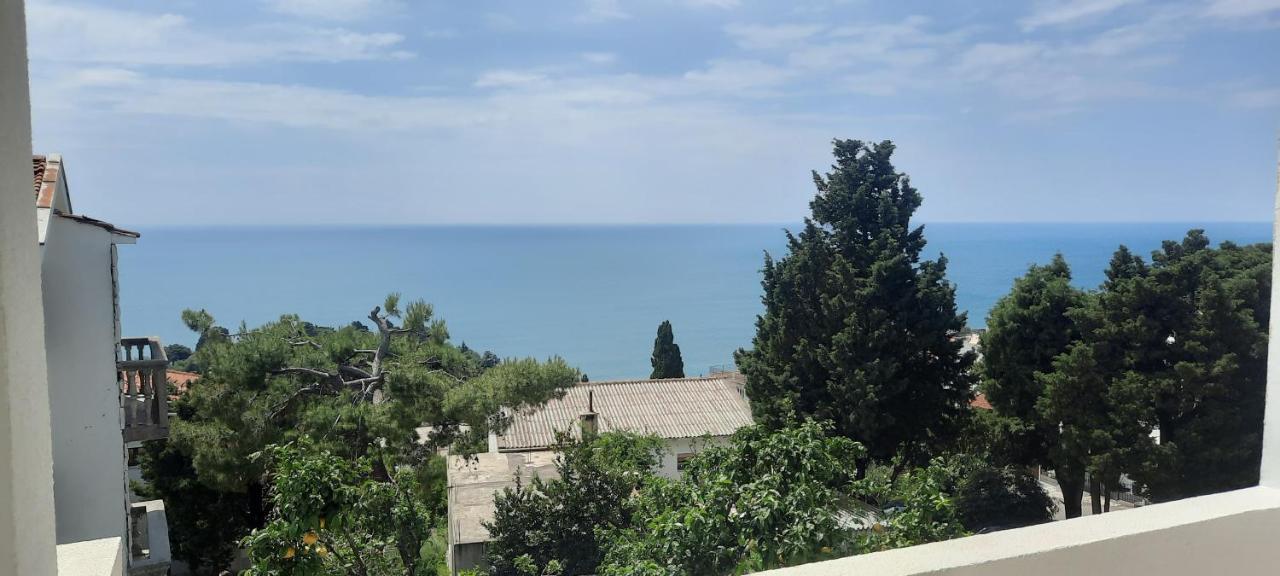 Studio Apartments Jupo Ulcinj Buitenkant foto