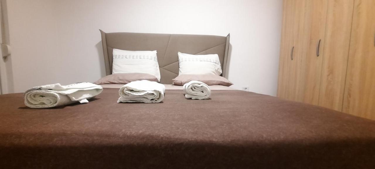 Studio Apartments Jupo Ulcinj Buitenkant foto