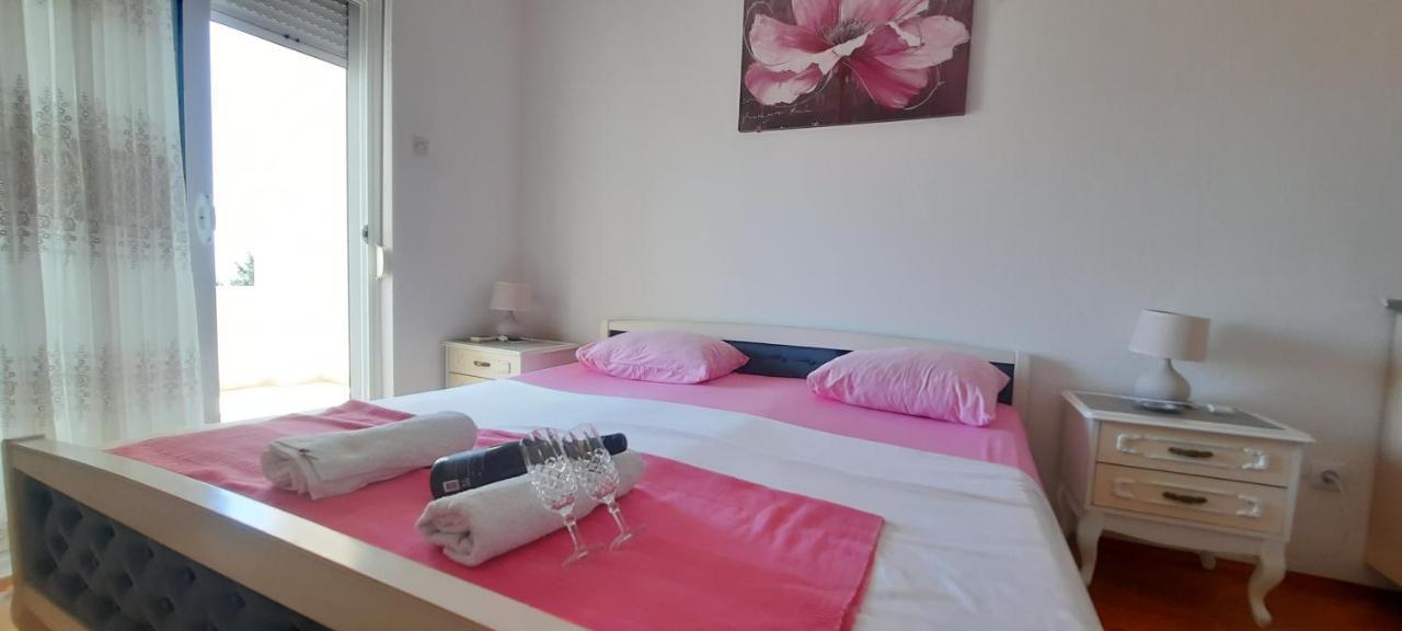 Studio Apartments Jupo Ulcinj Buitenkant foto